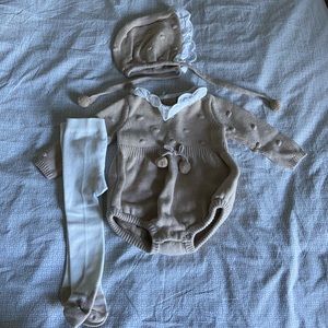 Cupcakes and Cashmere baby outfit size 0-3mo